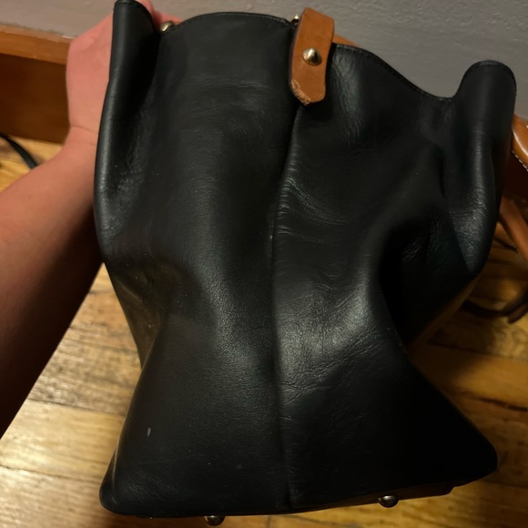 Dooney & bourke black leather bag - Picture 2 of 15